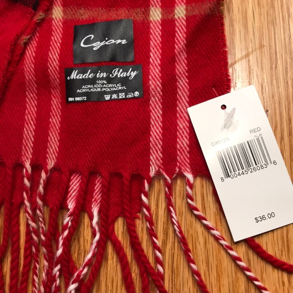 NWT red plaid scarf - Picture 2 of 3